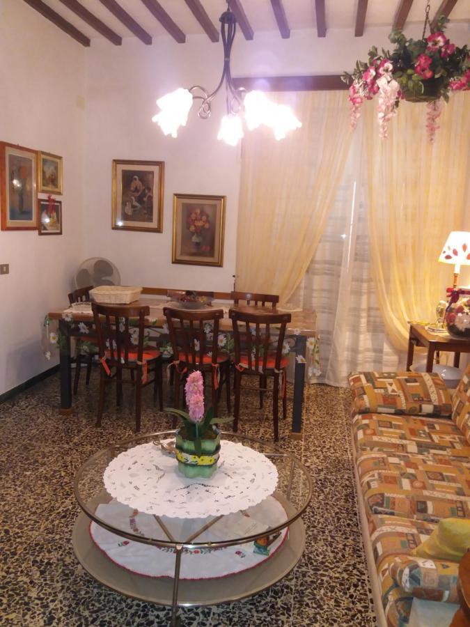 Апартаменты Casa Tarrini Кьянни Экстерьер фото